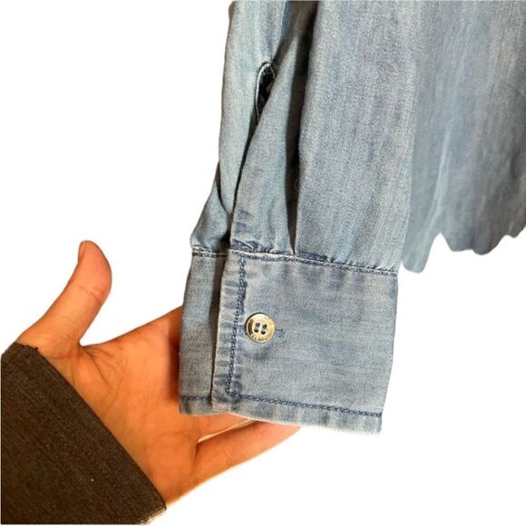 Guess chambray long sleeve dress. Size small - Picture 3 of 13